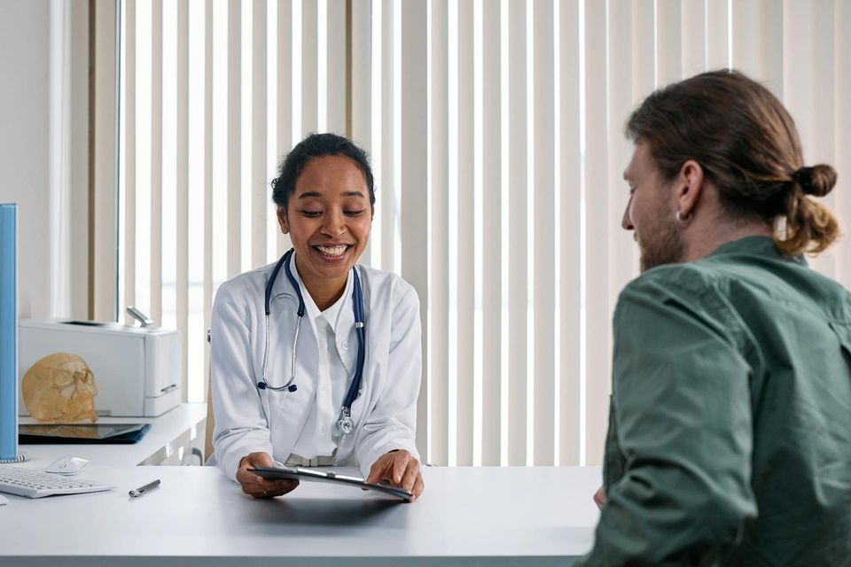 Your doctor or pharmacist is an excellent first point of contact if you're thinking of quitting smoking or vaping.